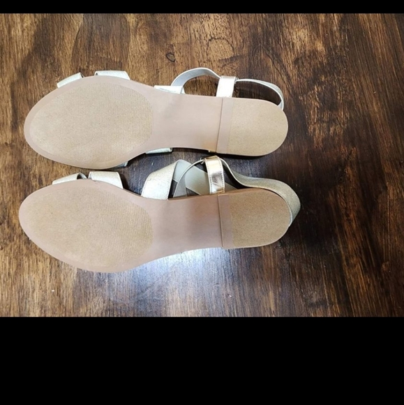 Steve Madden Women's Sandals Size 9M Gold/Glitter High top - Picture 4 of 5